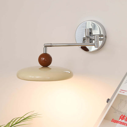 Schwenkbare Wandleuchte mit LED