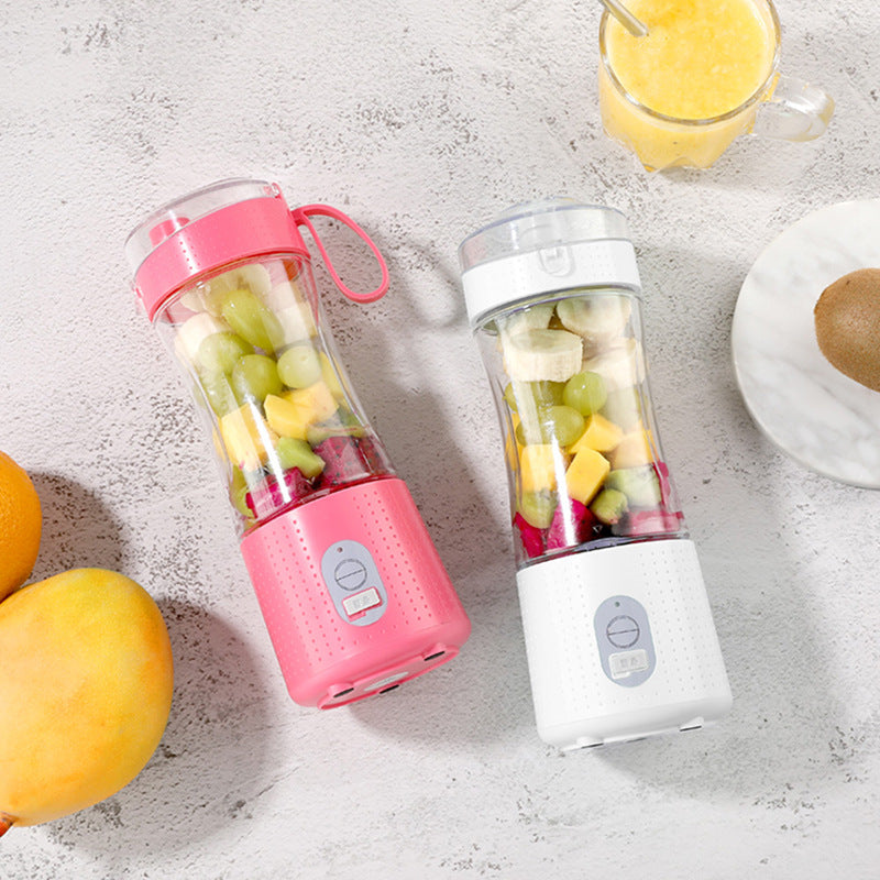 Tragbarer Mixer für Shakes und Smoothies, persönliche Größe, Einzelportions-Reise-Fruchtsaftpressenbecher mit wiederaufladbarem USB