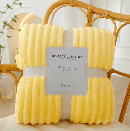 Kuschelige Breitgestreifte Fleece-Decke