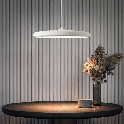 Skandinavische Pendelleuchte mit LED