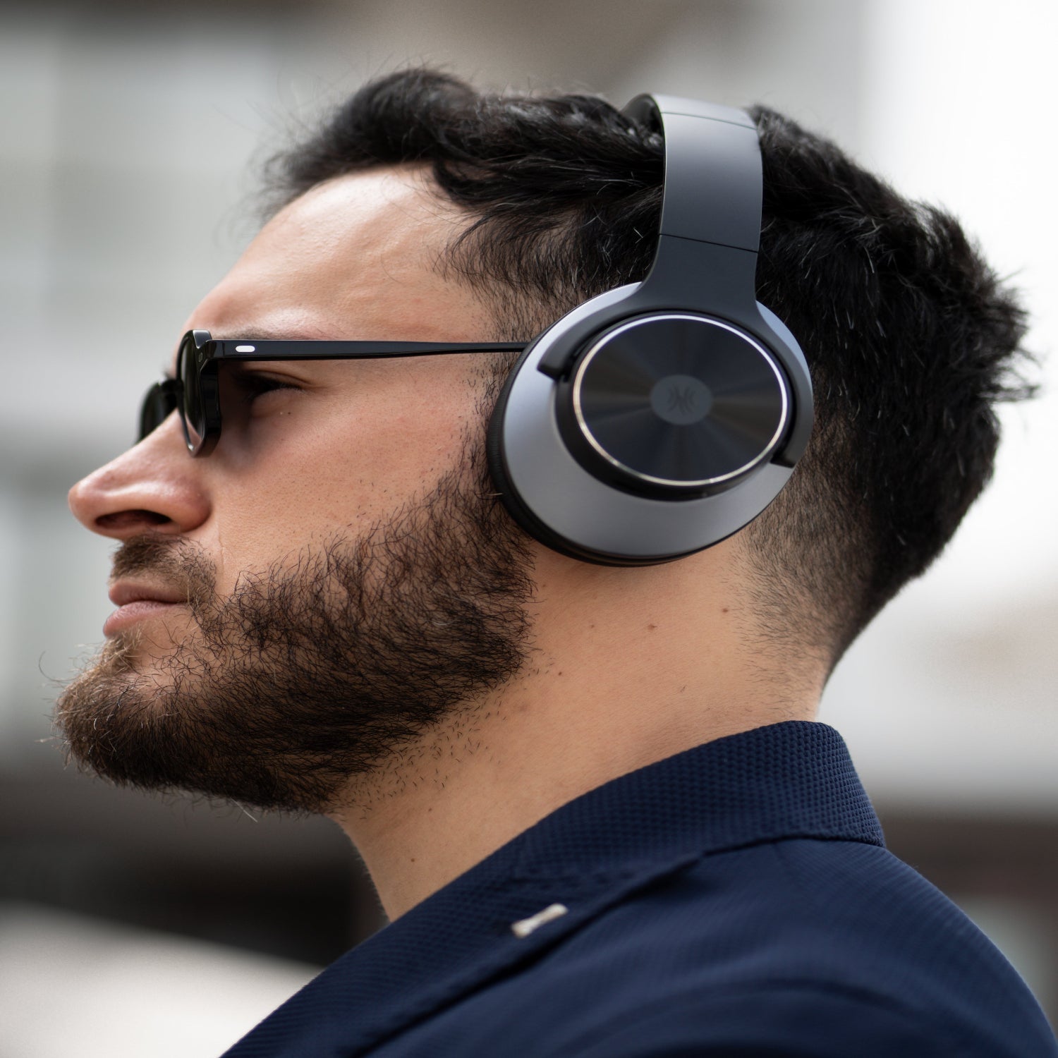 OneOdio A-Serie Aktive Geräuschunterdrückende Drahtlose Kopfhörer – Over-Ear Komfort | Bluetooth 5.0 - Eingebaute Mikrofon, Typ C Ladeanschluss &amp; Tragetasche
