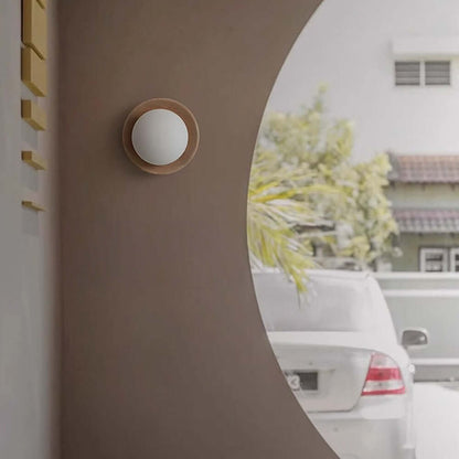 Minimalistische Wandleuchte Weiß Naturholz