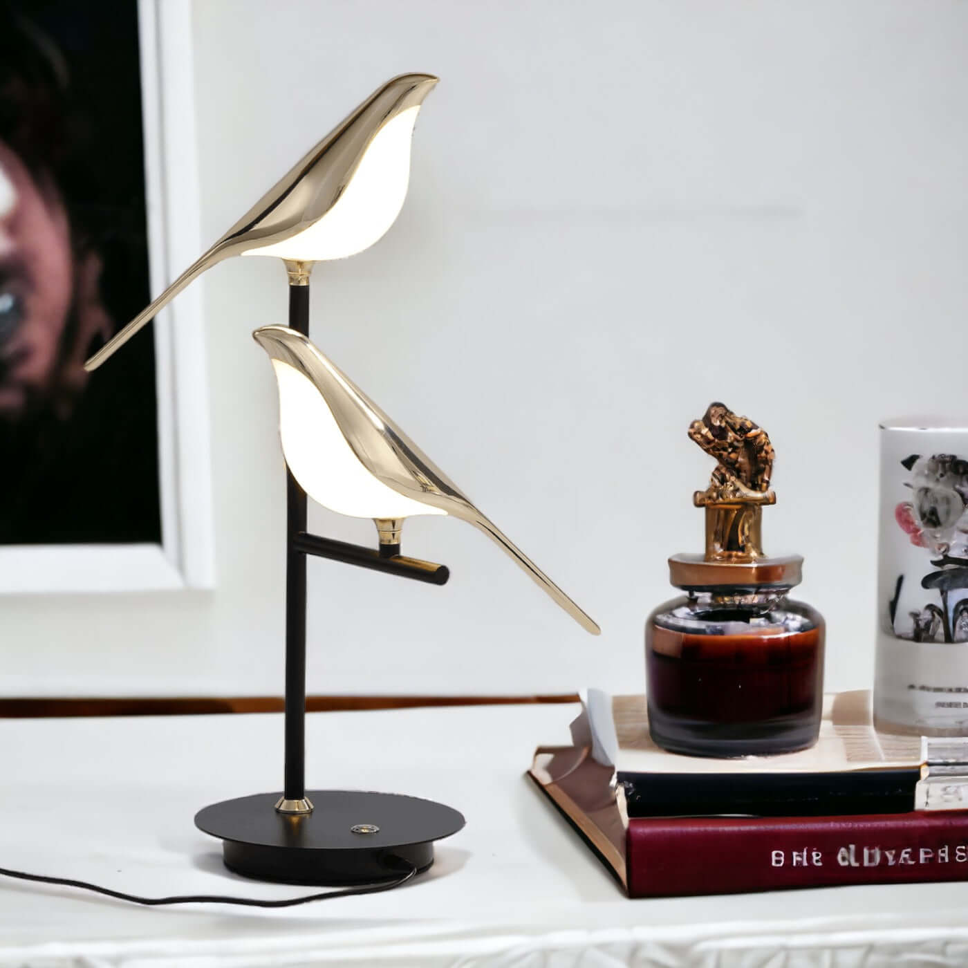 Moderne LED-Tischleuchte Vogel Design
