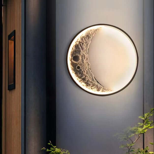 Mondförmige LED-Wandleuchte Außen