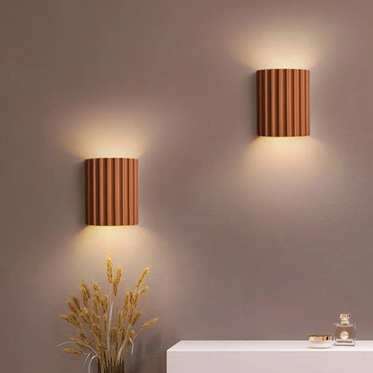 Moderne Wandapplikationen aus Kunstharz für elegante Räume