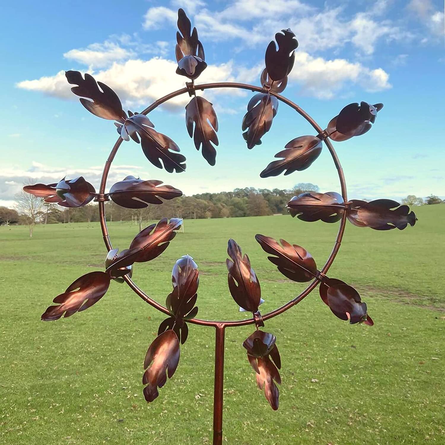 Magische Metallwindmühle: Kinetischer Windspinner für den Garten