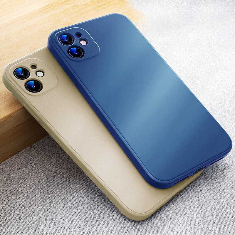 Zelara™ Liquid Silicone Case™ | Weiche Schutzhülle für iPhone 11, 12 und 13