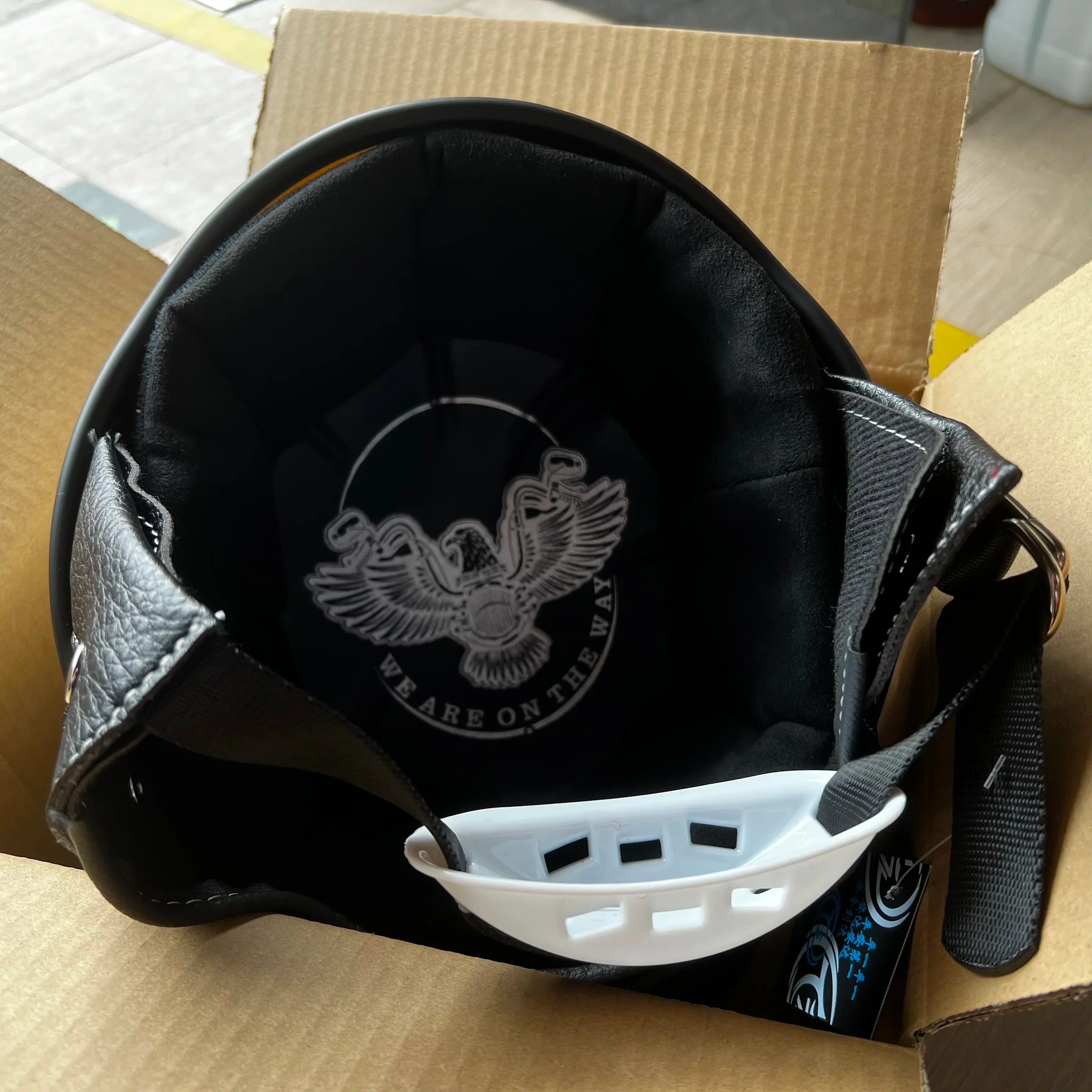 Halboffener Weinlese Motorradhelm mit Sonnenblende