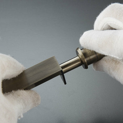 KLINK | Messing Türverschluss mit Hebelmechanismus