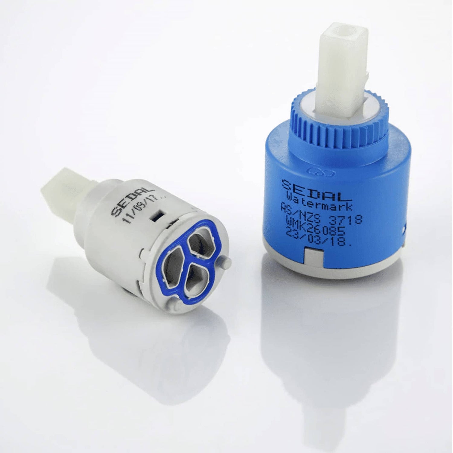 KOMVOS Gekartelte Einhebelmischbatterie | Küchenarmatur