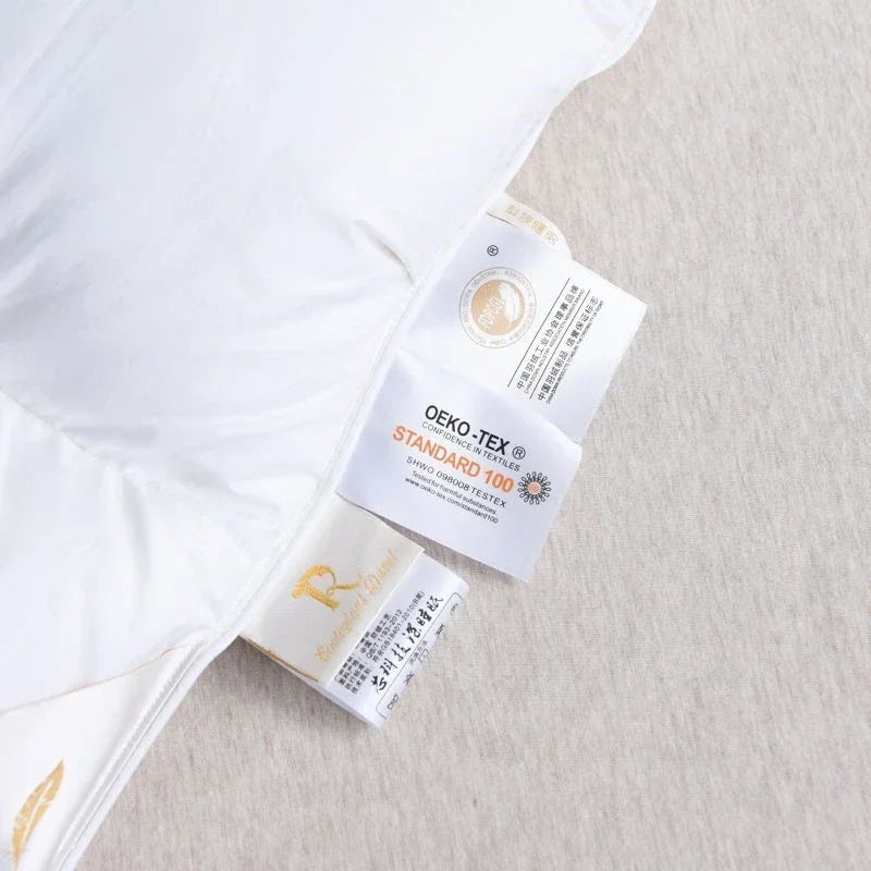 Maravine | Luxus Gänsedaunen Bettdecke 200x220 cm