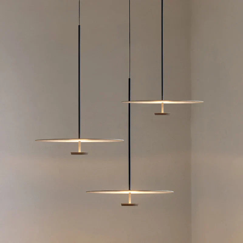 Schwarze Minimalistische Pendelleuchte für Modernes Interieur