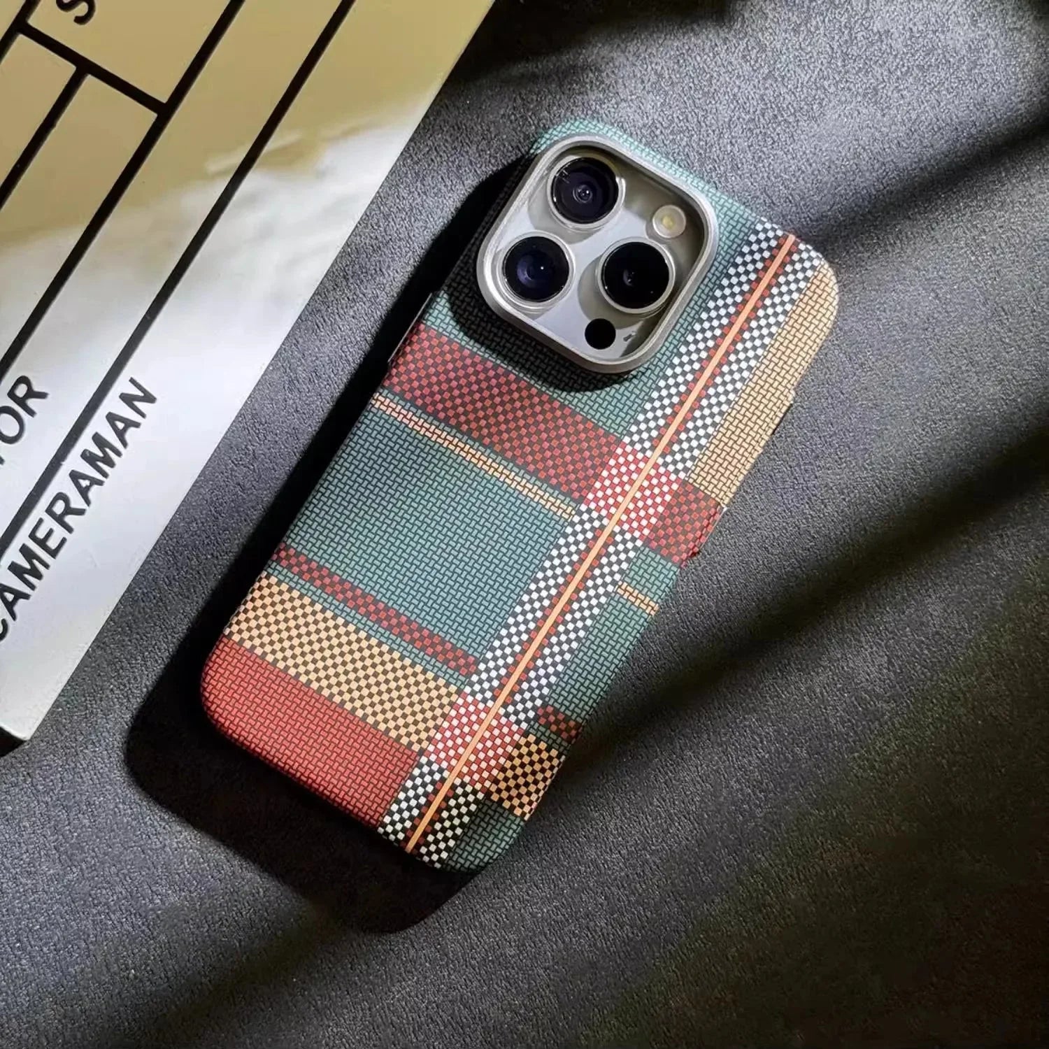 Magnetisches Kevlar Carbonfaser iPhone MagSafe Gehäuse