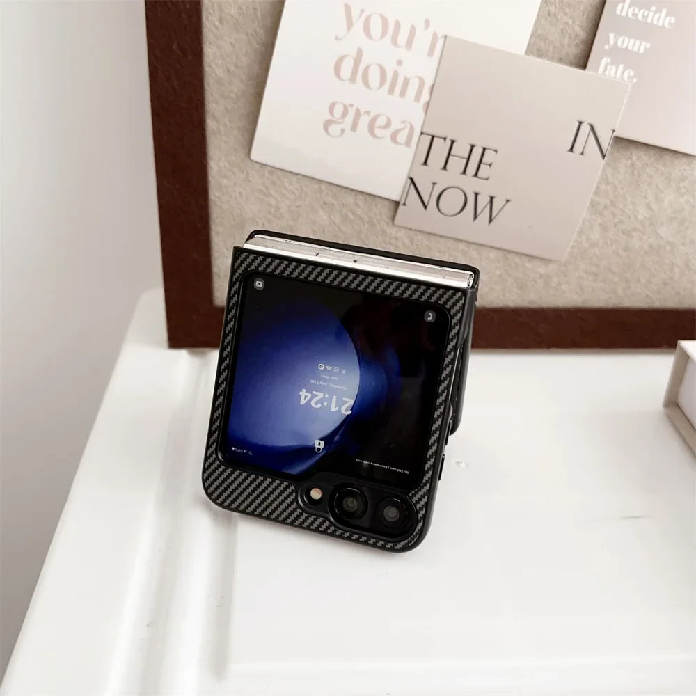 Carbon Fiber Samsung Z Flip Wireless Ladehülle