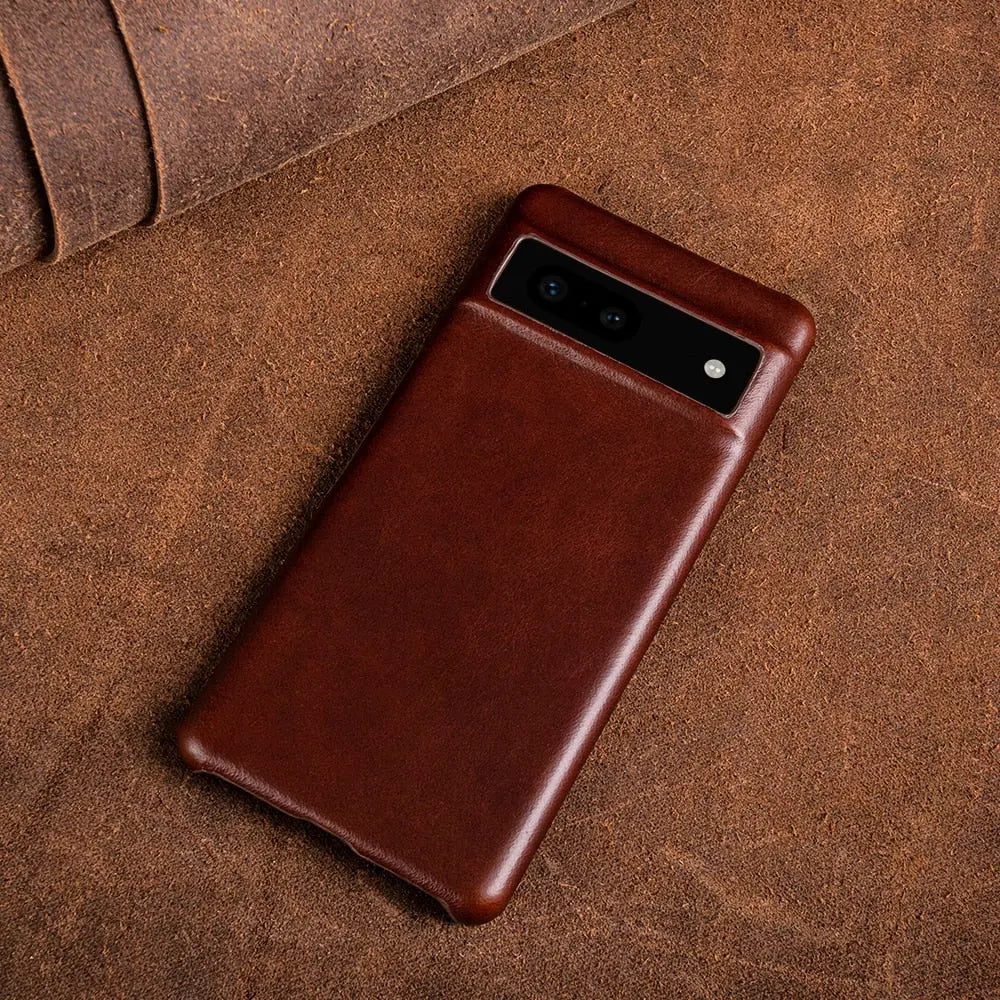 LuxLeather: Handgefertigte Hülle aus echtem Rindsleder für Google Pixel 7 Pro