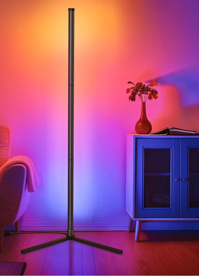 Farbwechselnde LED-Eckstehlampe