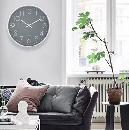 PureTime | 8 Zoll Wanduhr – Geräuschlos &amp; Präzise