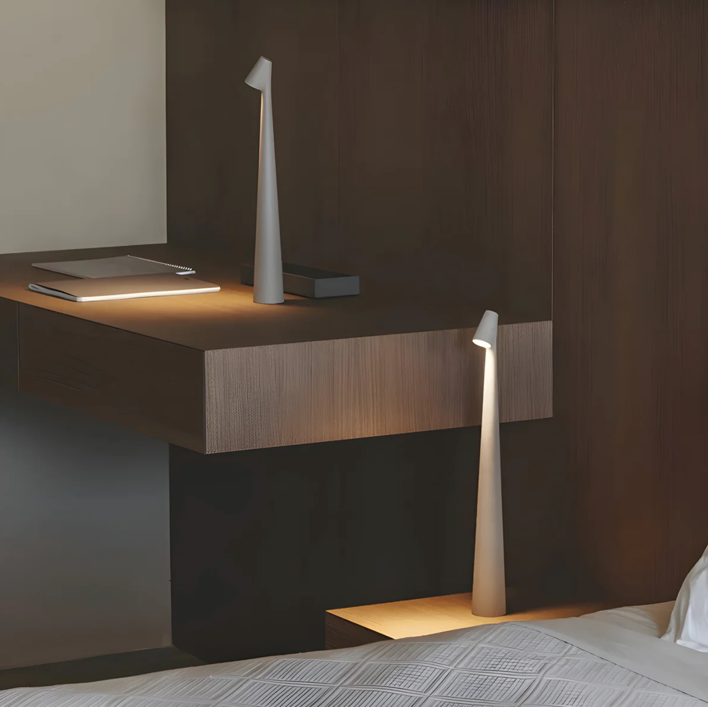 Zelara am Schreibtisch LED Nordlicht – 3 Intensitäten, kabelloses skandinavisches Design