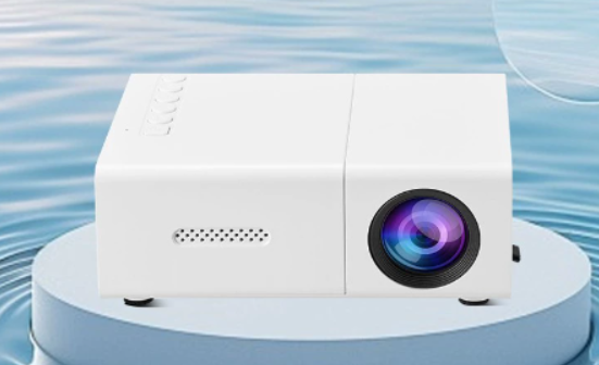 Tragbarer Mini-Projektor für Heimkino und den Außenbereich