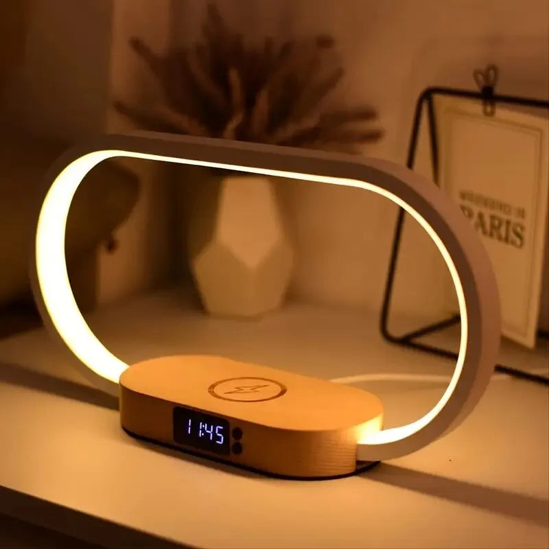 ChargeEasy Pro | Integrierte Lampe mit kabelloser Ladestation