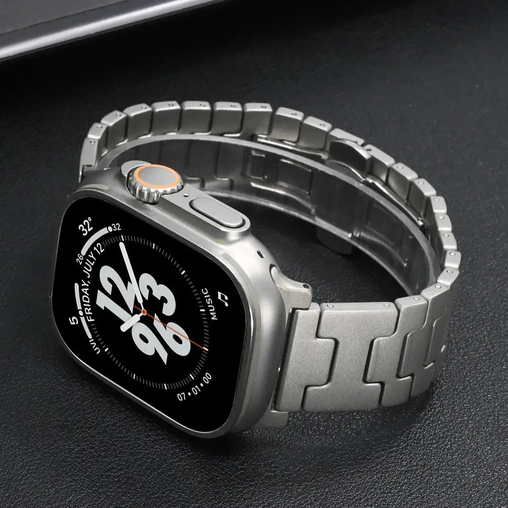 TitanEdge Luxe – Premium Titan Metallarmband für Apple Watch