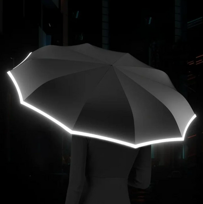 Sturmsicherer Regenschirm mit reflektierendem Rand