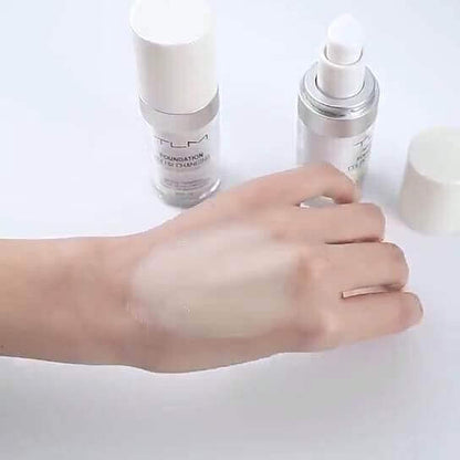 Selbst-Anpassende Foundation - Natürlicher Look