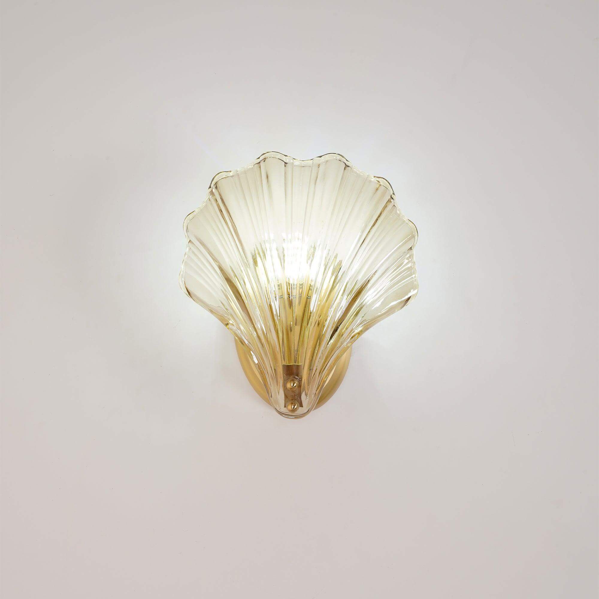 Muschel Wandleuchte aus Messing &amp; Glas