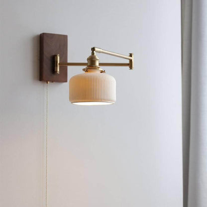 Keramik Wandleuchte mit Holzplatte
