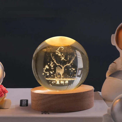 Leuchtende Kristallkugel 8cm