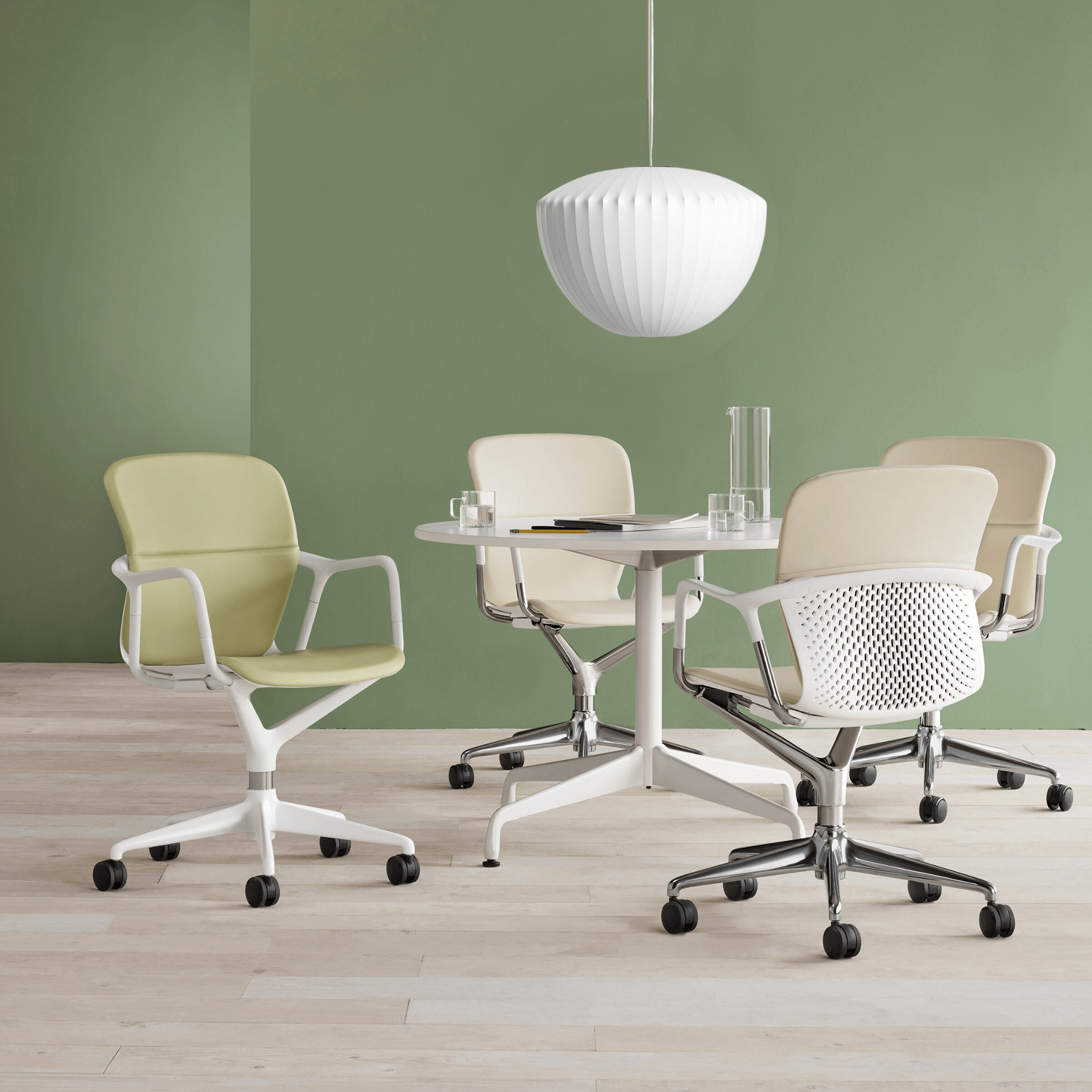 Moderne Hängelampe, Seide &amp; Stahl