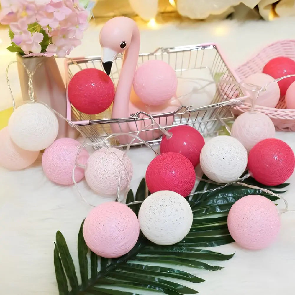 Stimmungsvolle LED Kugellichterkette - Wärmende Dekoration