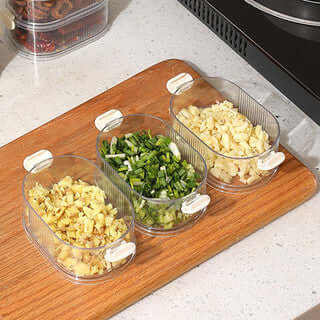 Stapelbare Gewürzboxen Set mit Dosierlöffel