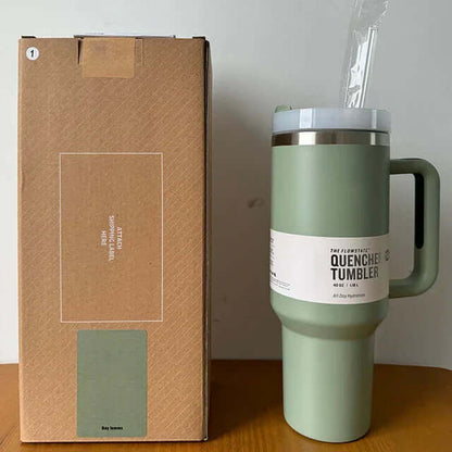 Isolierter Thermobecher 1,2L - Deckel &amp; Strohhalm