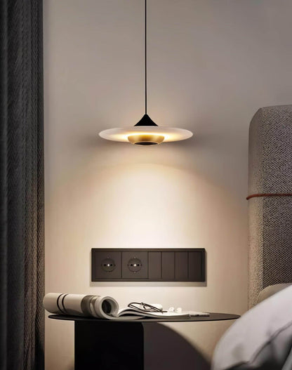 Marmor Pendelleuchte Fliegende Untertasse