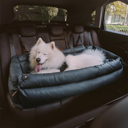 Hundeautositz aus Kunstleder - Sicherheit &amp; Stil | Urban Voyager