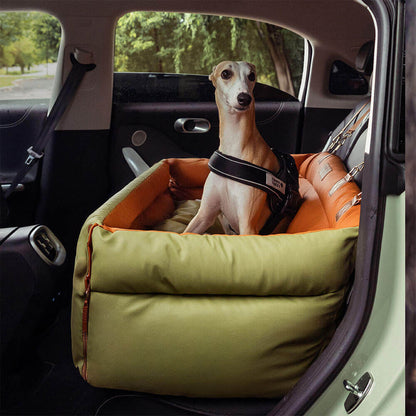 Hundeautositz aus Kunstleder - Sicherheit &amp; Stil | Urban Voyager