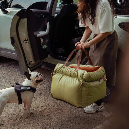 Hundeautositz aus Kunstleder - Sicherheit &amp; Stil | Urban Voyager