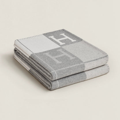 Zelara Decke Plaid Kaschmir und Wolle – Eleganz und Luxuskomfort