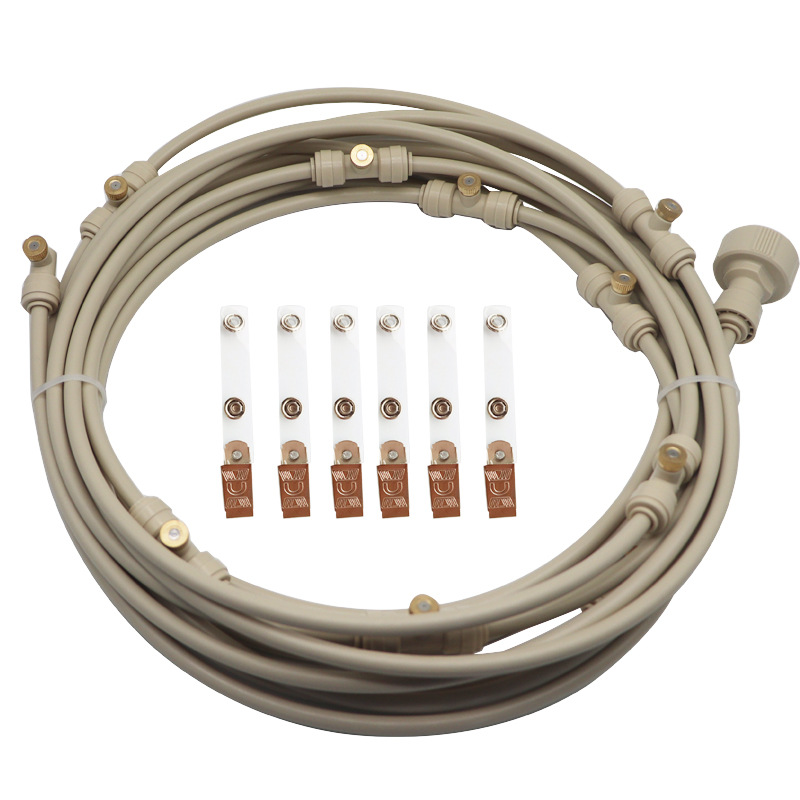 Sprühbewässerungssystem – Flexibler Wasserschlauch mit Düsen