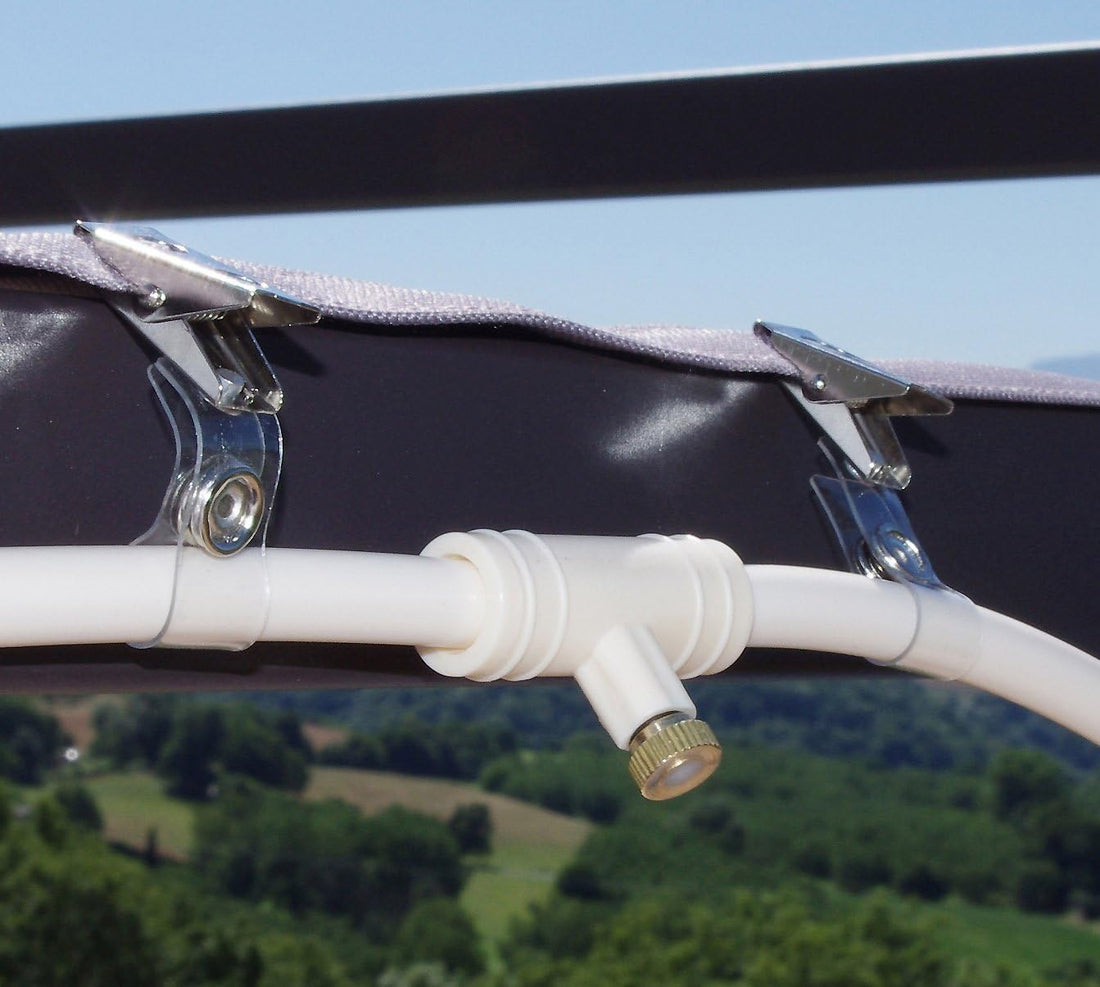 Sprühbewässerungssystem – Flexibler Wasserschlauch mit Düsen