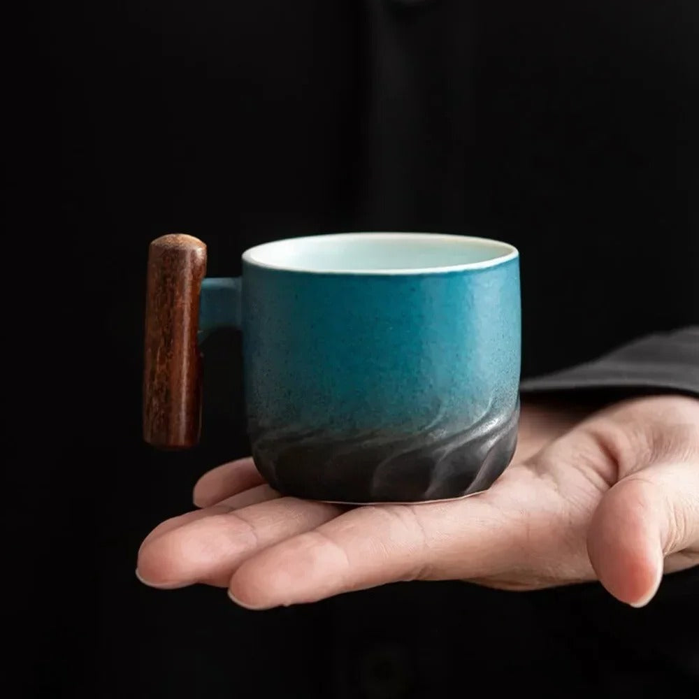 Vintage Espresso-Tassen mit Holzgriff