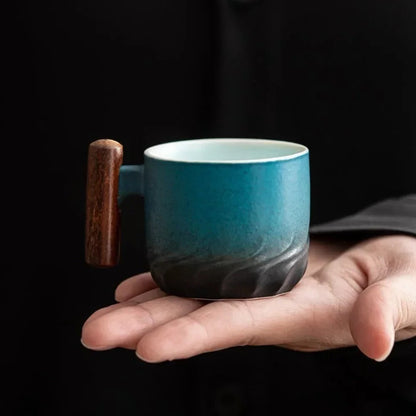 Vintage Espresso-Tassen mit Holzgriff