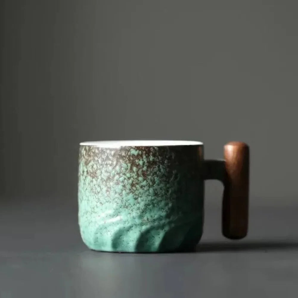 Vintage Espresso-Tassen mit Holzgriff