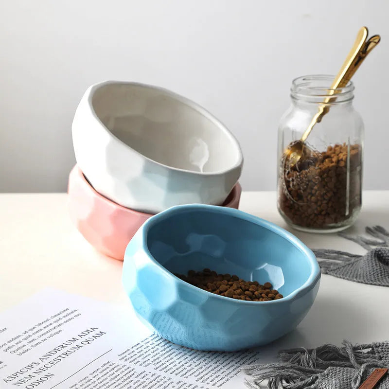 FutterThron – Ergonomisch erhöhte Futterschüssel für Katzen mit Stil