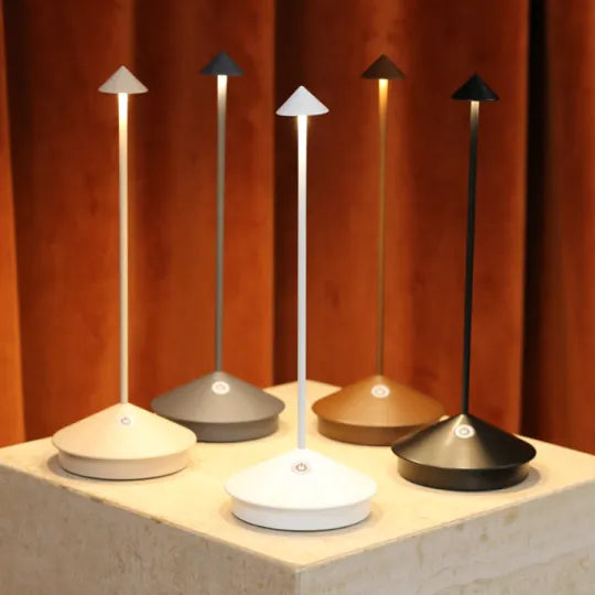 Kabellose LED-Tischleuchte - Dimmbar &amp; Wasserfest