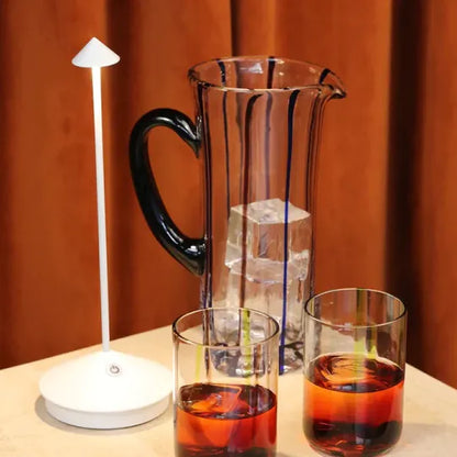 Kabellose LED-Tischleuchte - Dimmbar &amp; Wasserfest