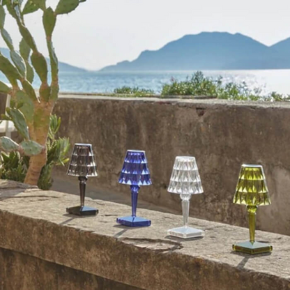 Kristall-Tischlampe - Luxuriöse Beleuchtung | CrystalLuxe