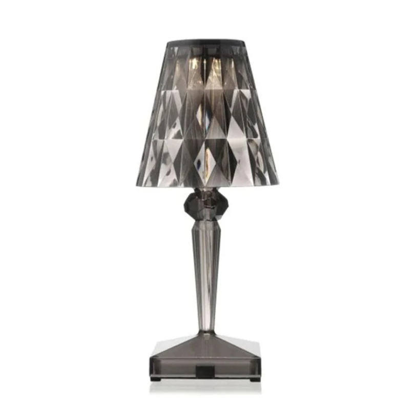 Kristall-Tischlampe - Luxuriöse Beleuchtung | CrystalLuxe