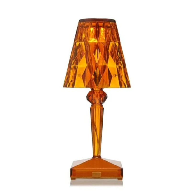 Kristall-Tischlampe - Luxuriöse Beleuchtung | CrystalLuxe